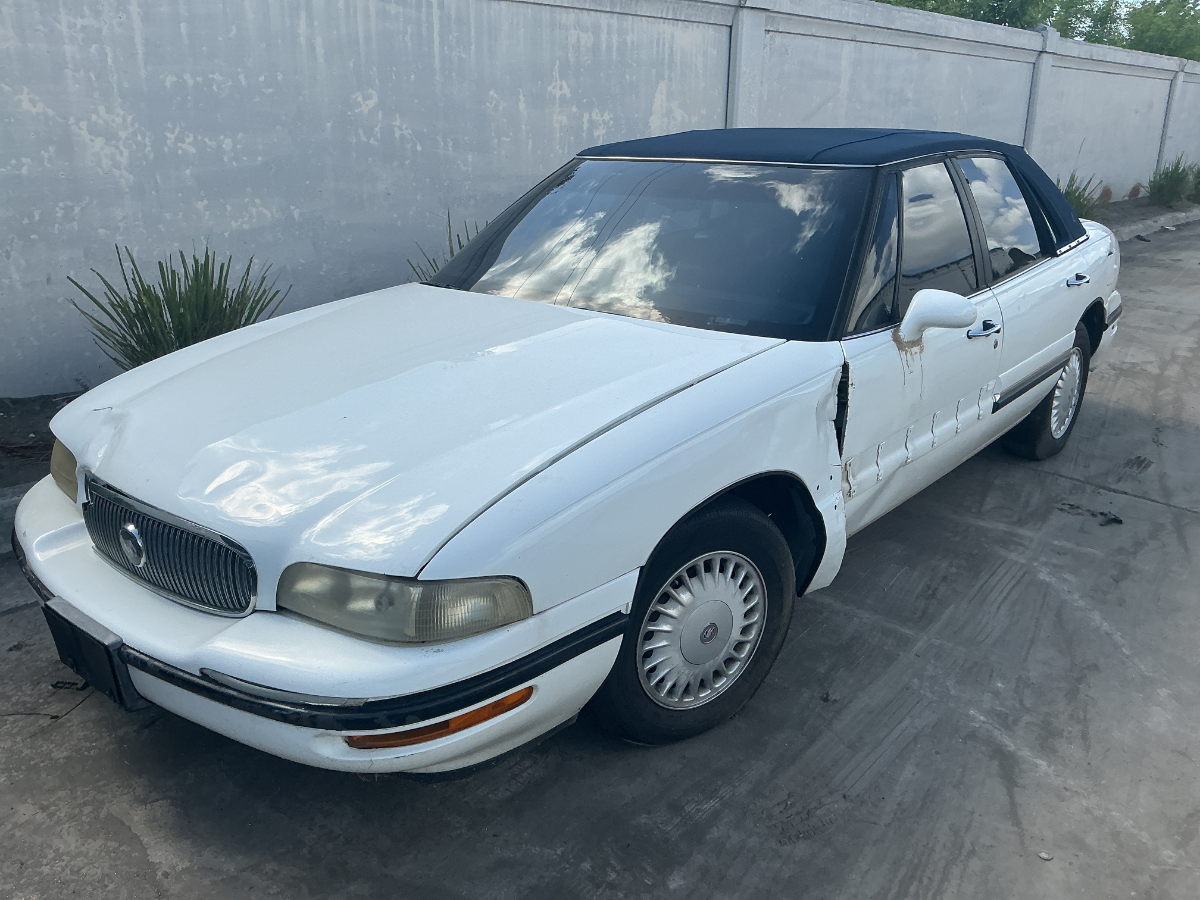 Photo of 1999 Buick Lesabre