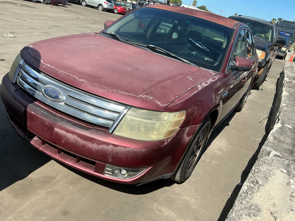 Photo of 2008 Ford Taurus