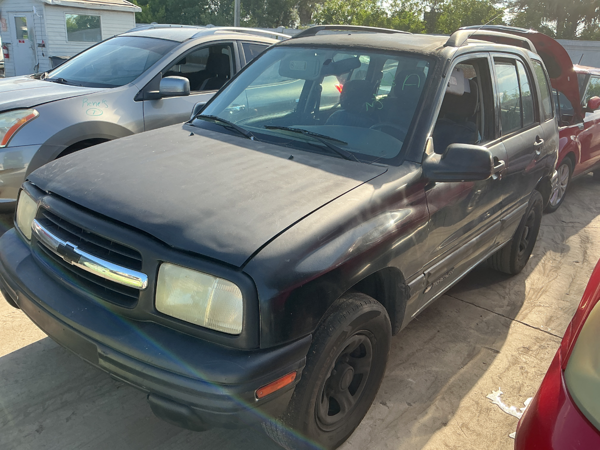 Photo of 2000 Chevrolet Tracker