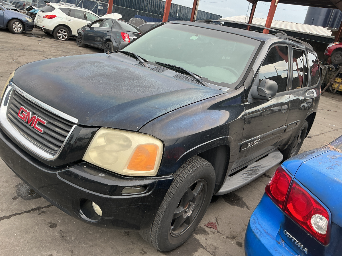 Photo of 2003 Gmc Envoy