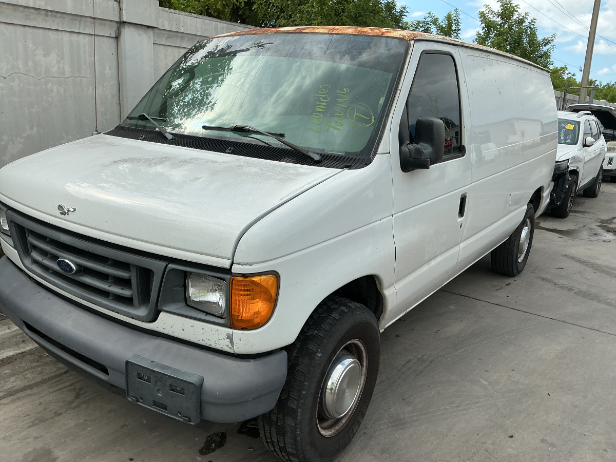 Photo of 2006 Ford Econoline