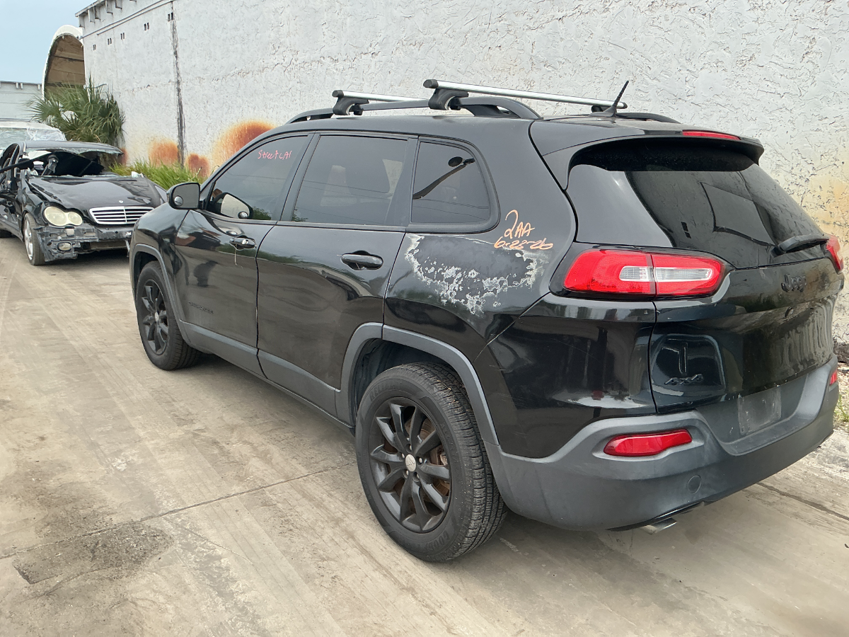 Photo of 2014 Jeep Cherokee