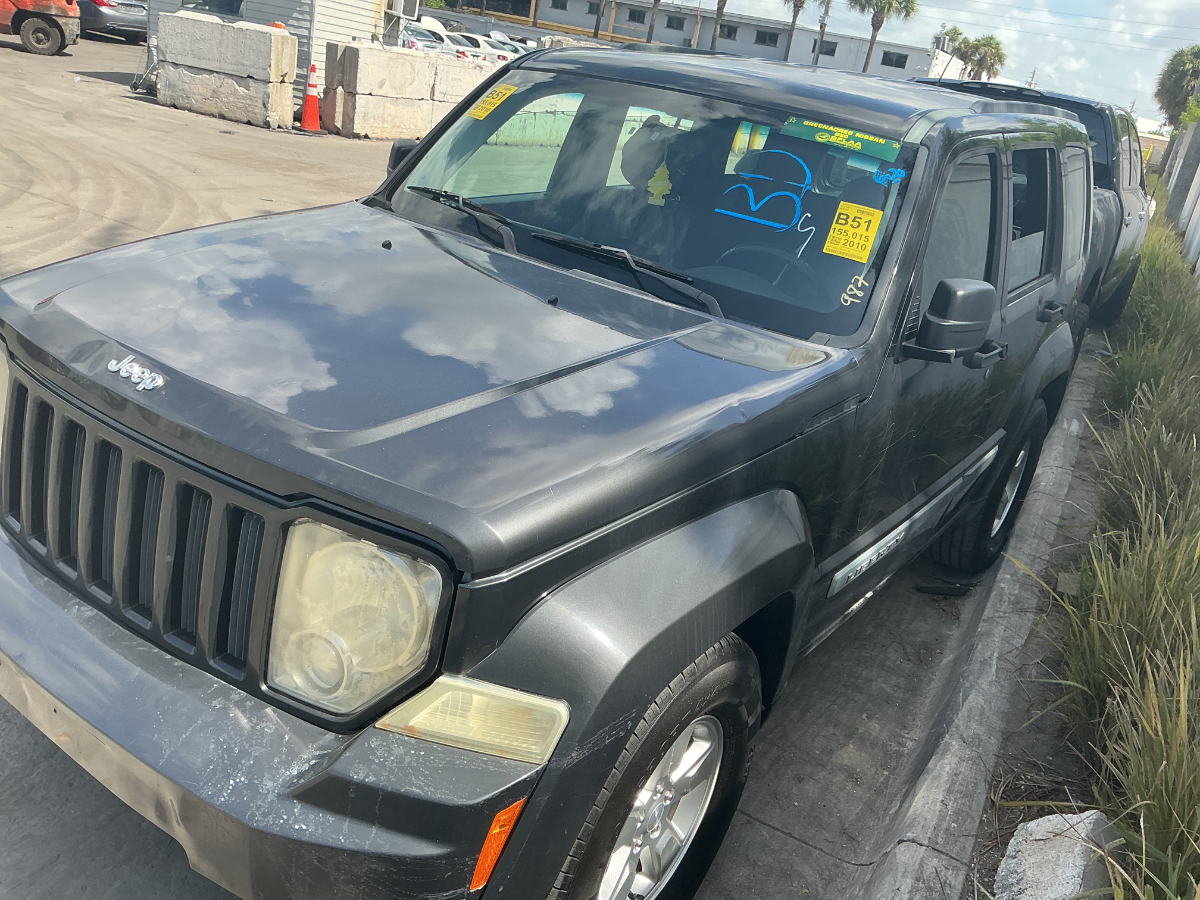 Photo of 2010 Jeep Liberty