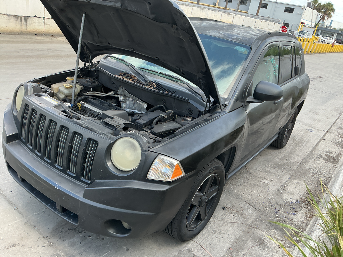 Photo of 2007 Jeep Compass