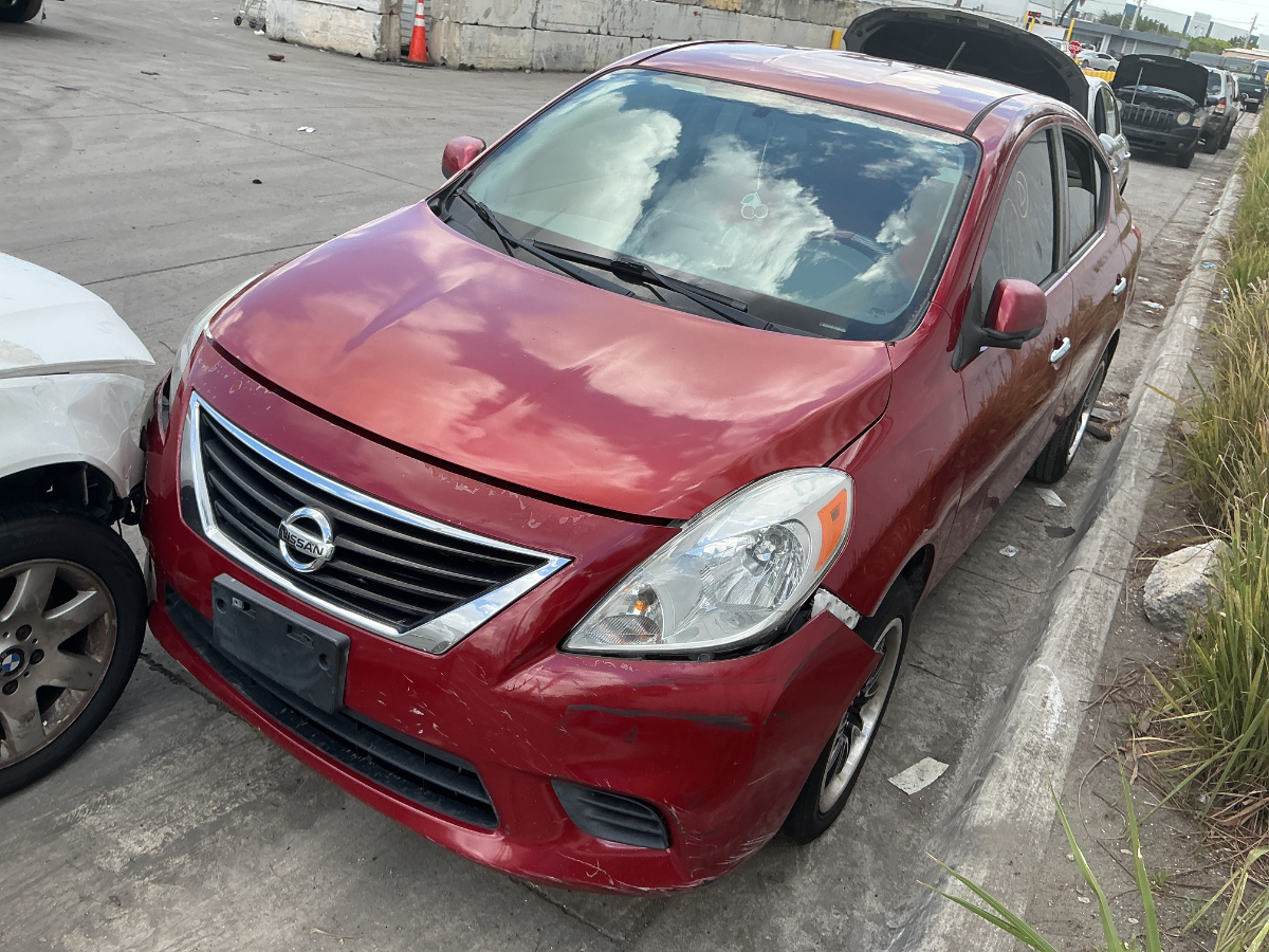 Photo of 2013 Nissan Versa