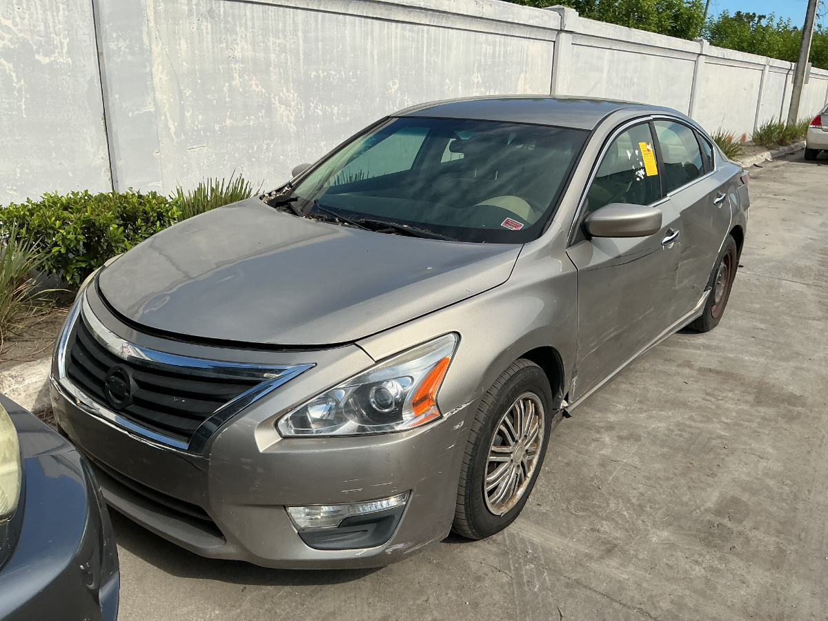 Photo of 2014 Nissan Altima