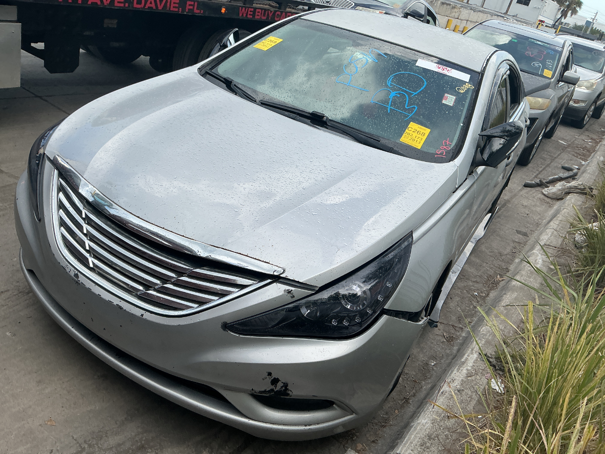Photo of 2013 Hyundai Sonata