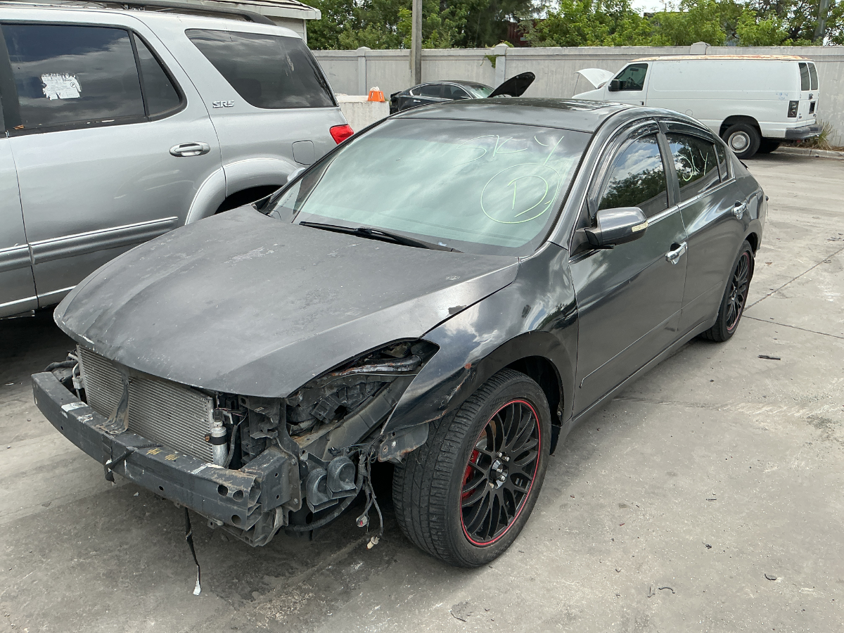 Photo of 2010 Nissan Altima