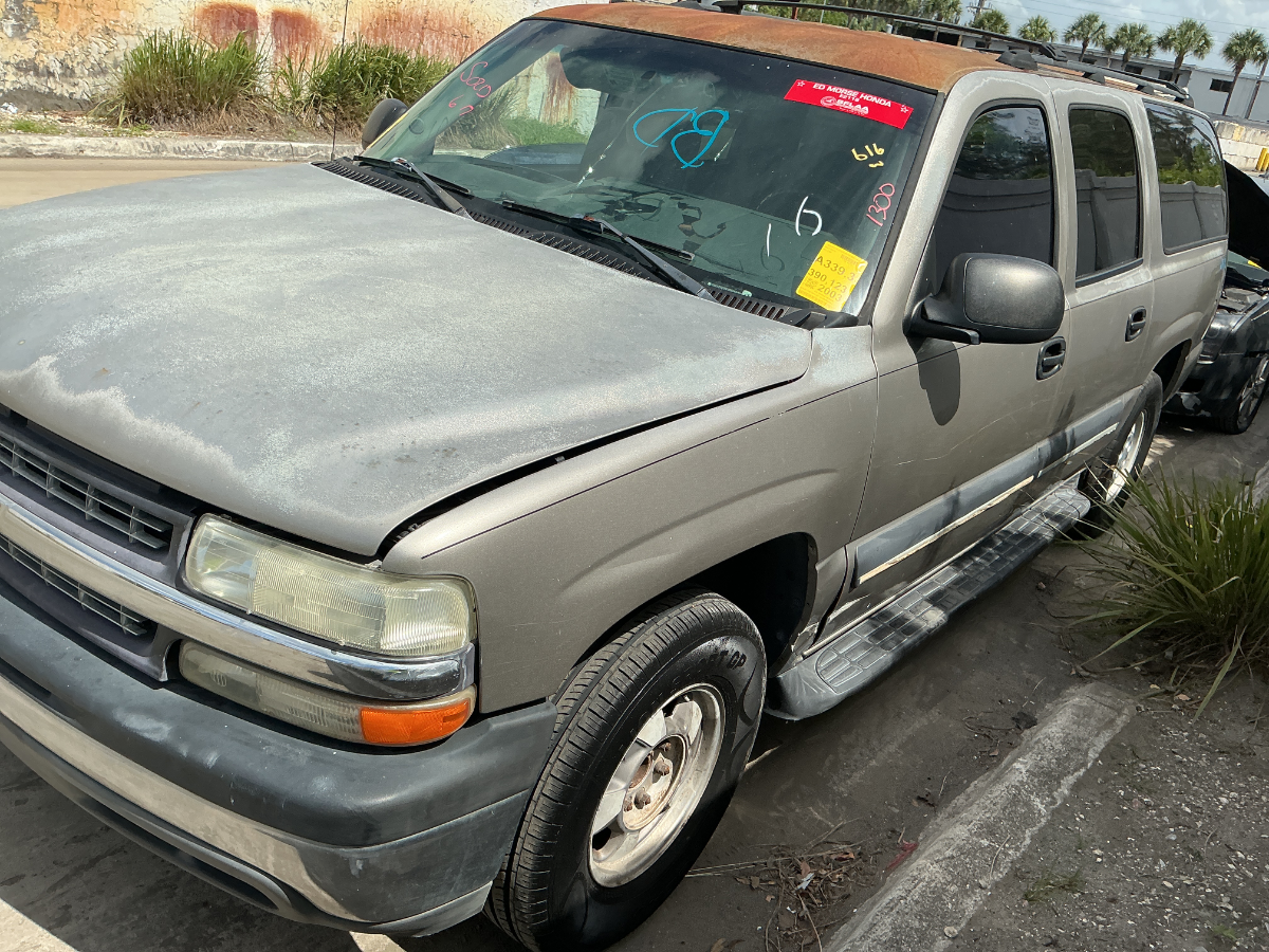 Photo of 2003 Chevrolet Suburban