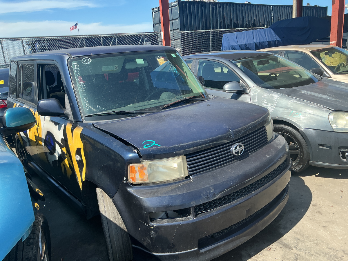 Photo of 2004 Scion Xb