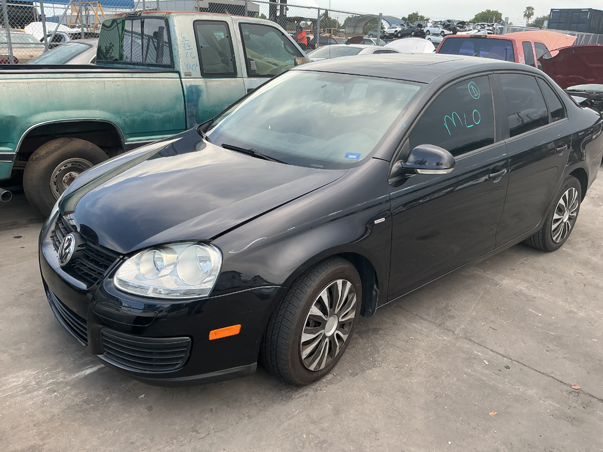 Photo of 2010 Volkswagen Jetta