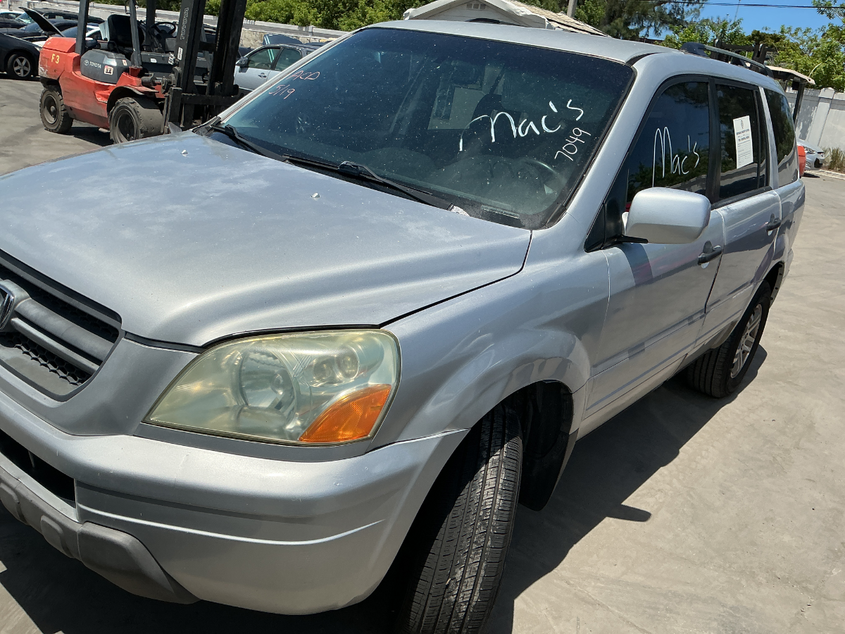Photo of 2003 Honda Pilot