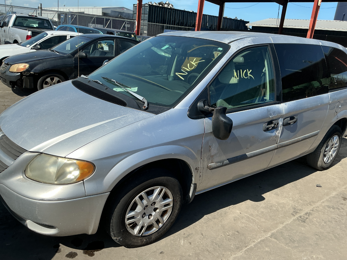 Photo of 2005 Dodge Grand Caravan
