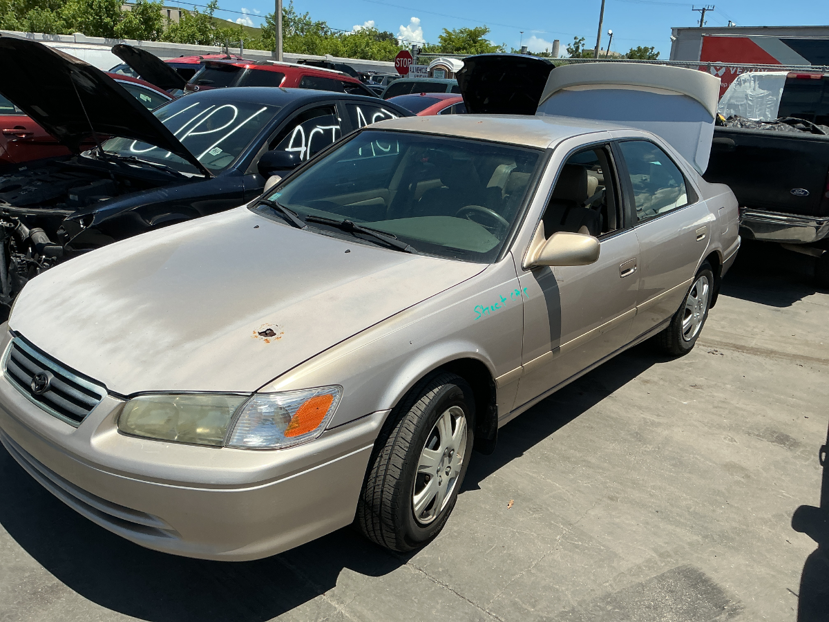Photo of 2001 Toyota Camry