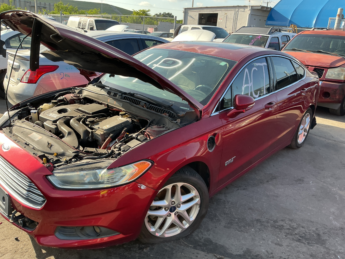Photo of 2014 Ford Fusion Energi