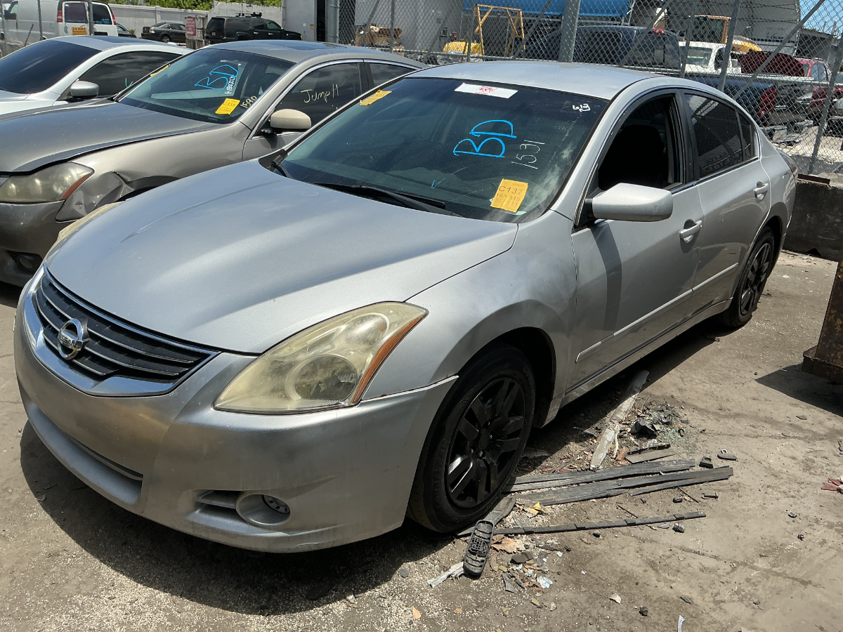 Photo of 2011 Nissan Altima