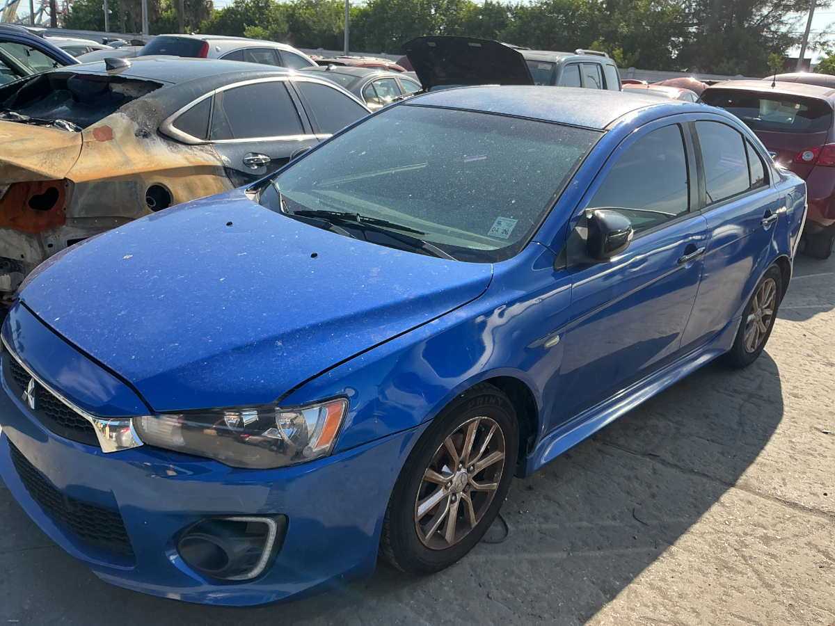 Photo of 2016 Mitsubishi Lancer