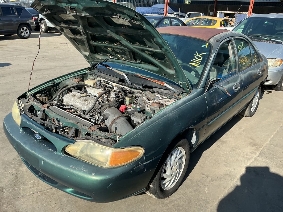 Photo of 1999 Ford Escort