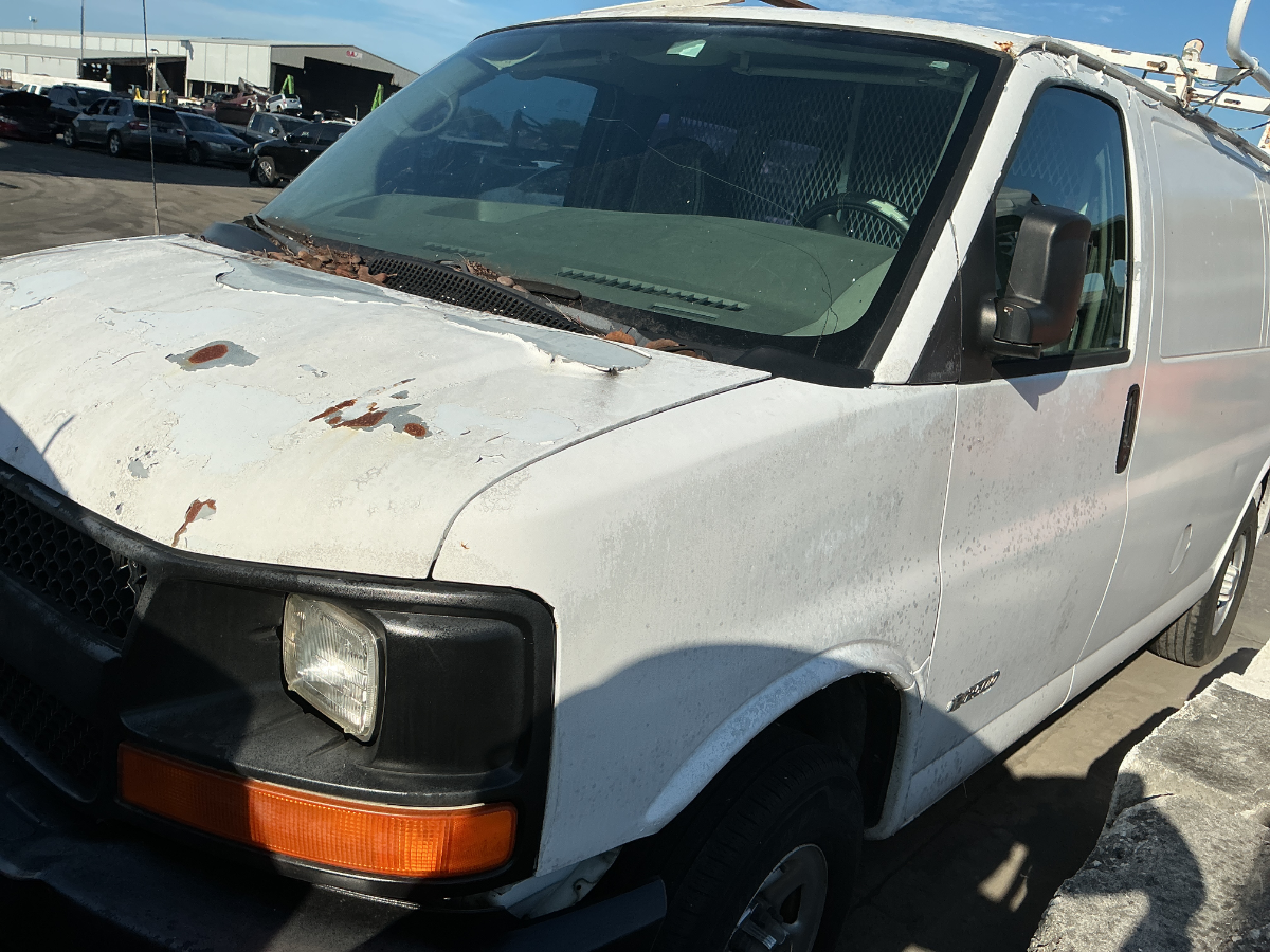 Photo of 2005 Chevrolet Express
