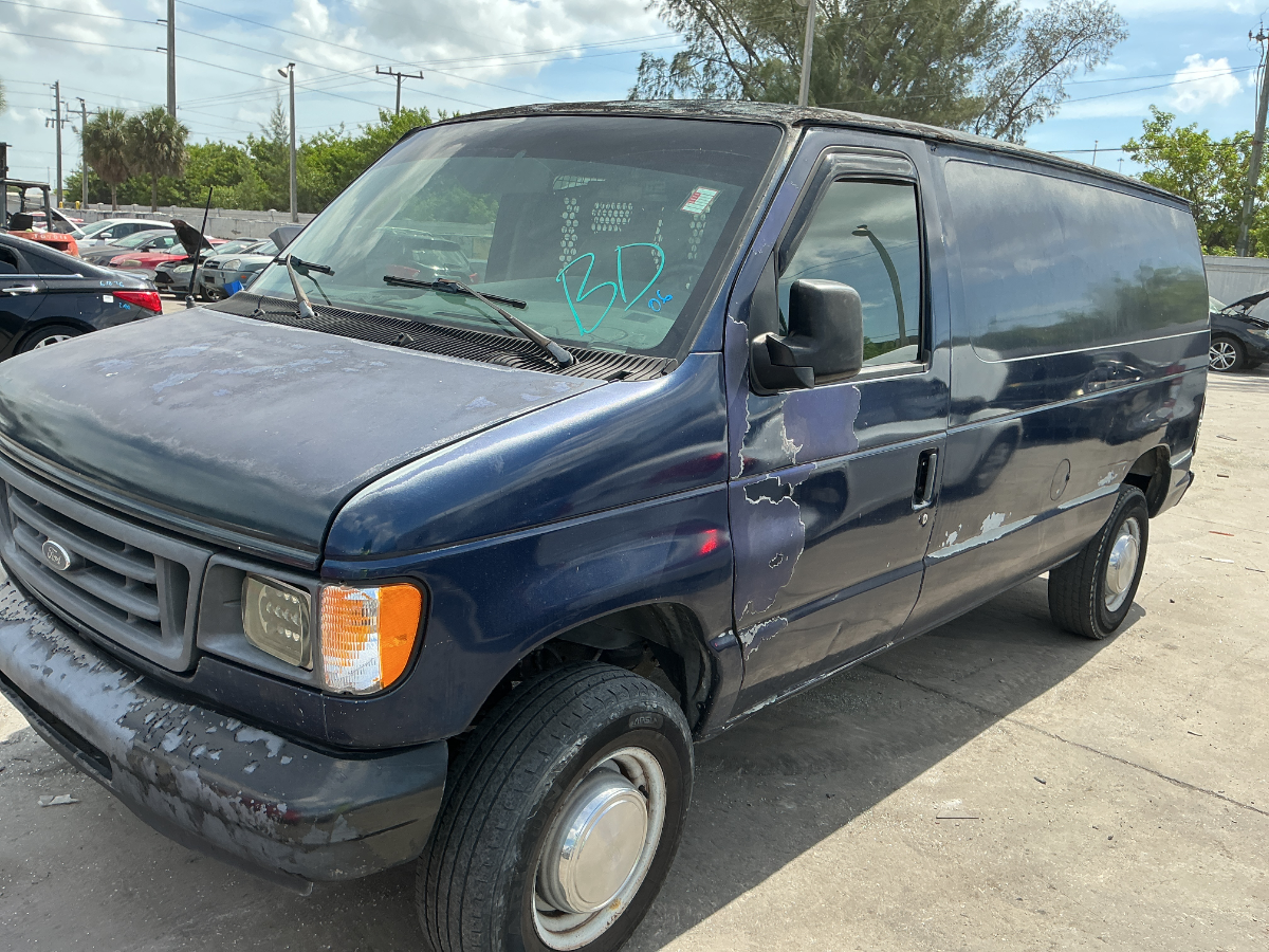 Photo of 2006 Ford Econoline