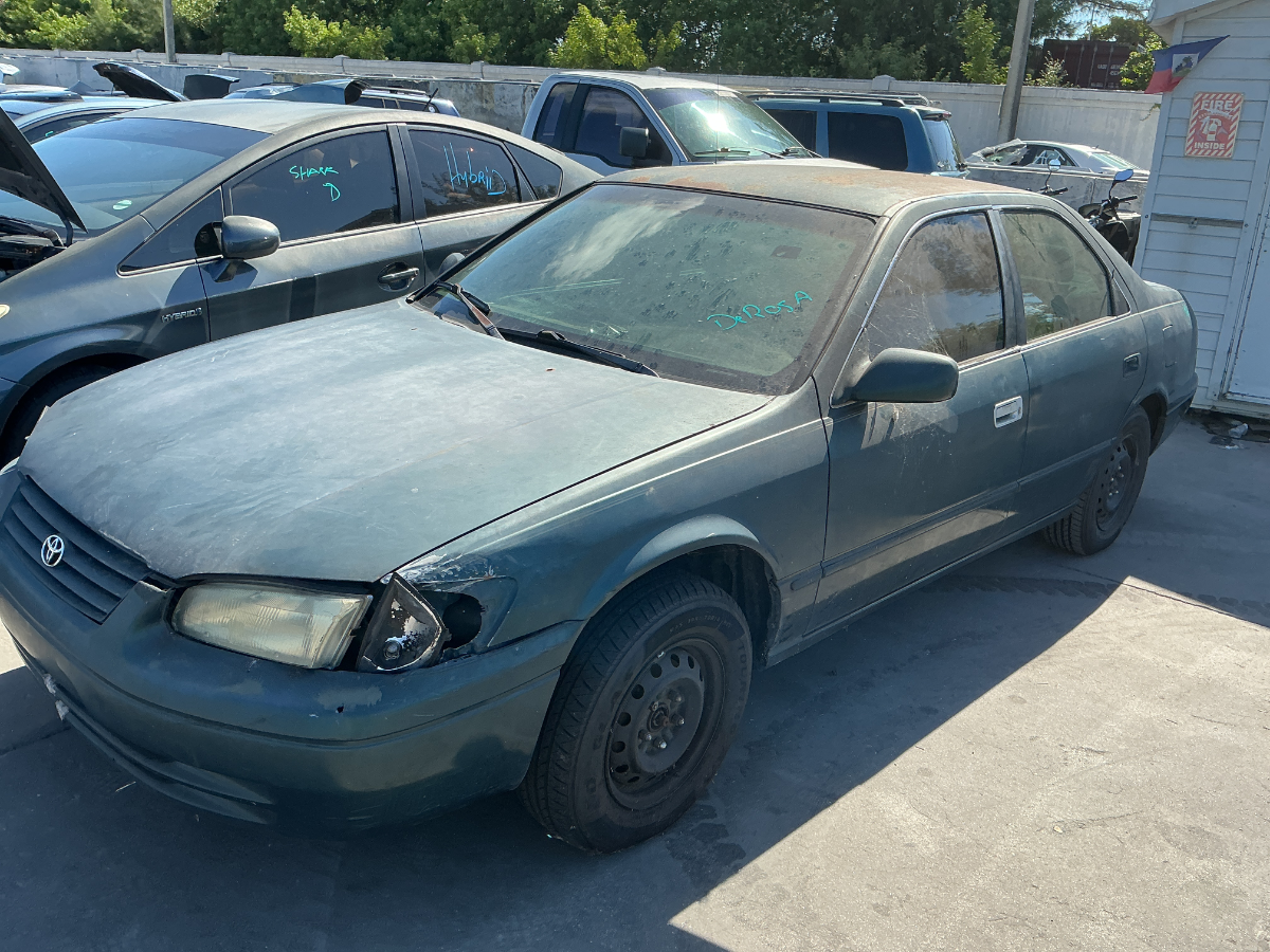 Photo of 1997 Toyota Camry