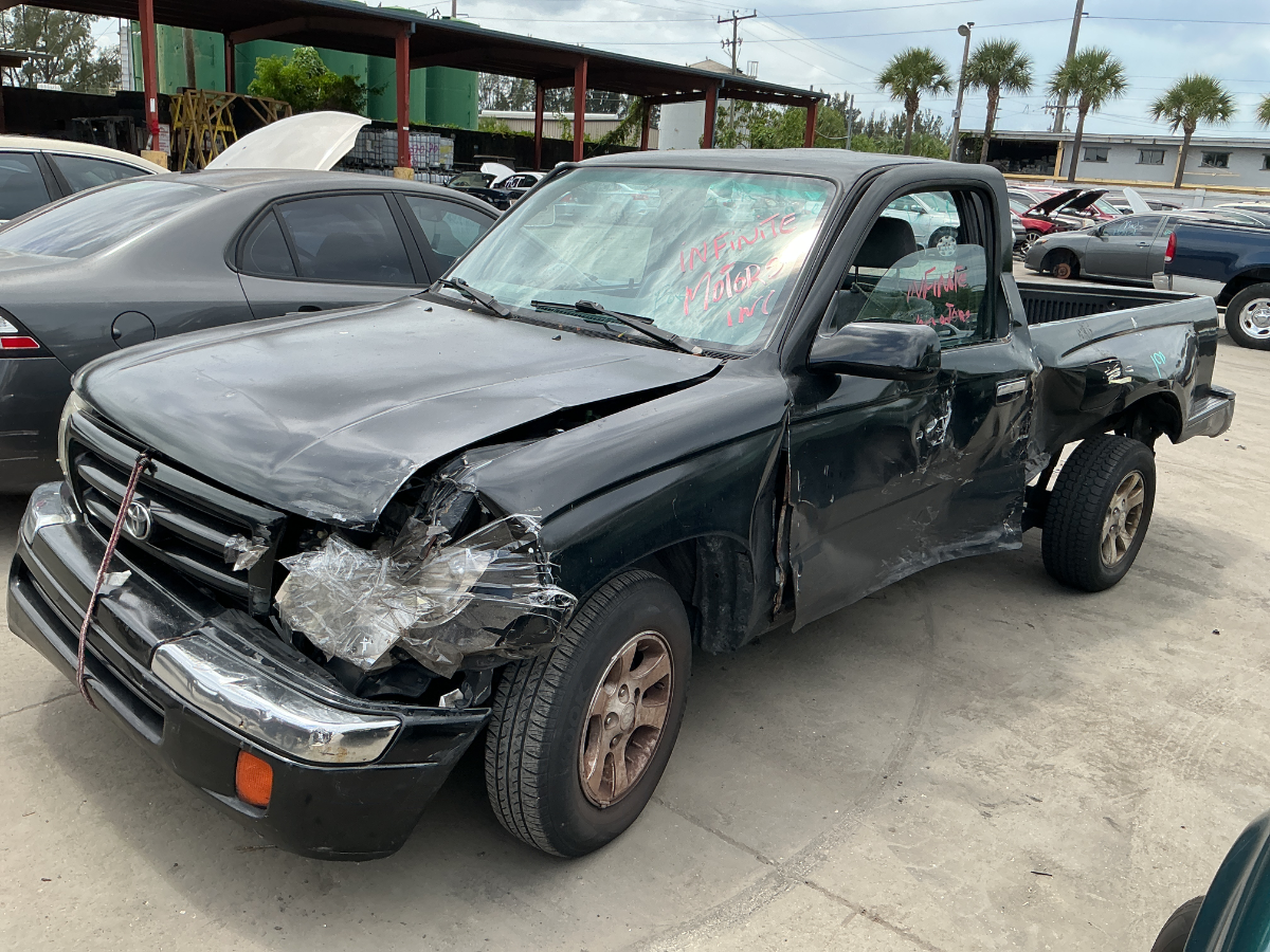 Photo of 2000 Toyota Tacoma