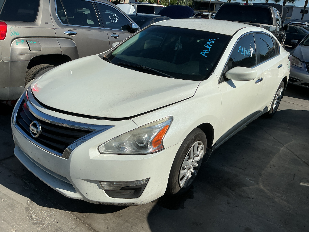 Photo of 2014 Nissan Altima