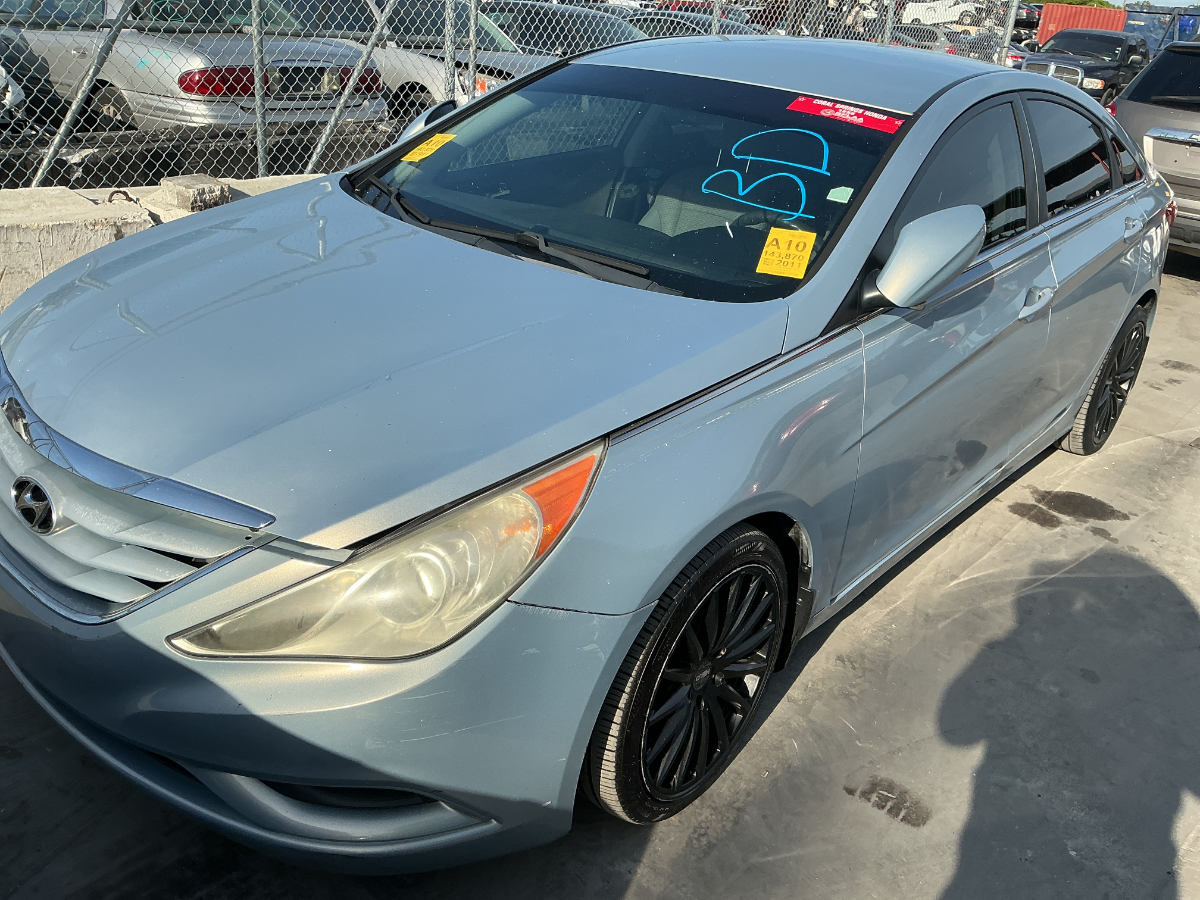 Photo of 2011 Hyundai Sonata