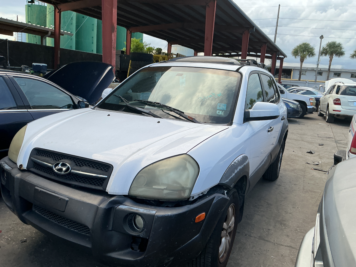 Photo of 2006 Hyundai Tucson