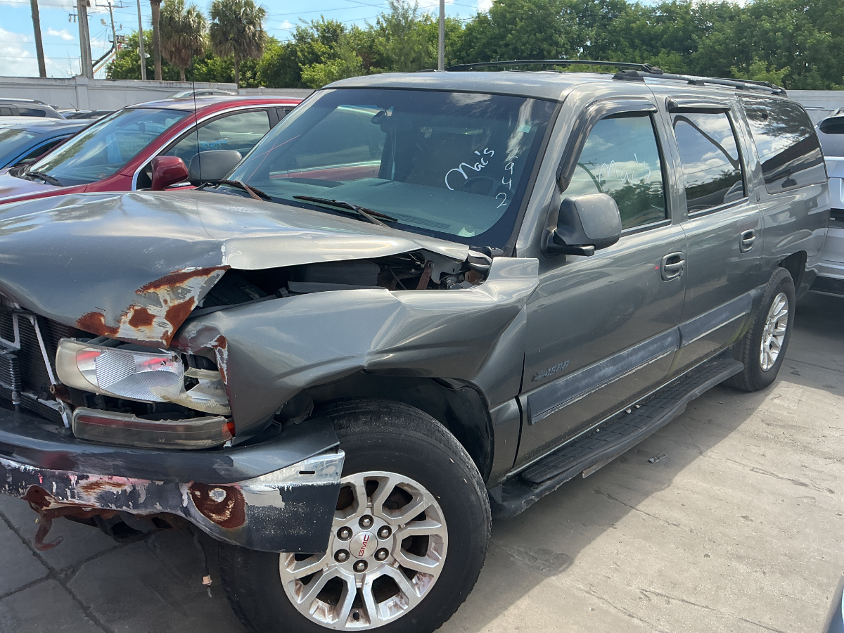 Photo of 2000 Chevrolet Suburban