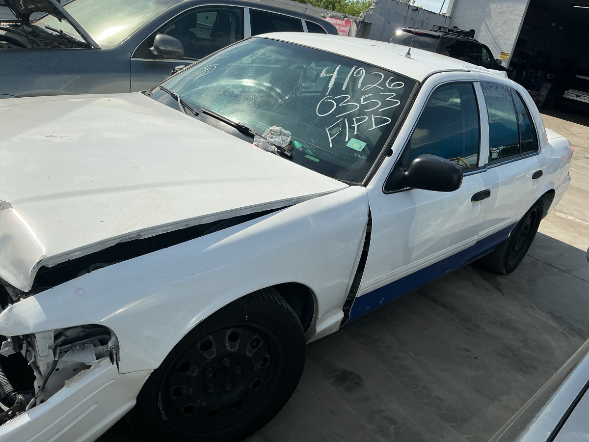 Photo of 2009 Ford Crown Victoria