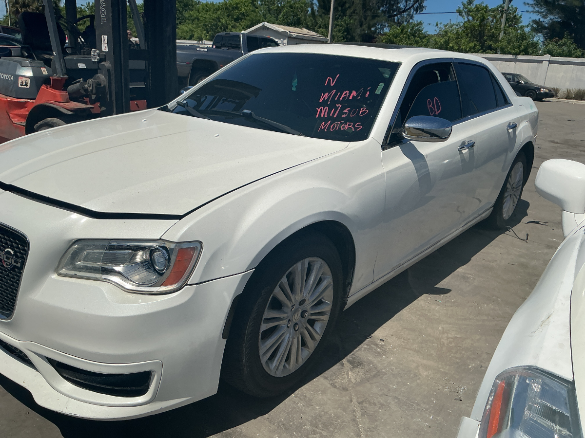 Photo of 2014 Chrysler 300C