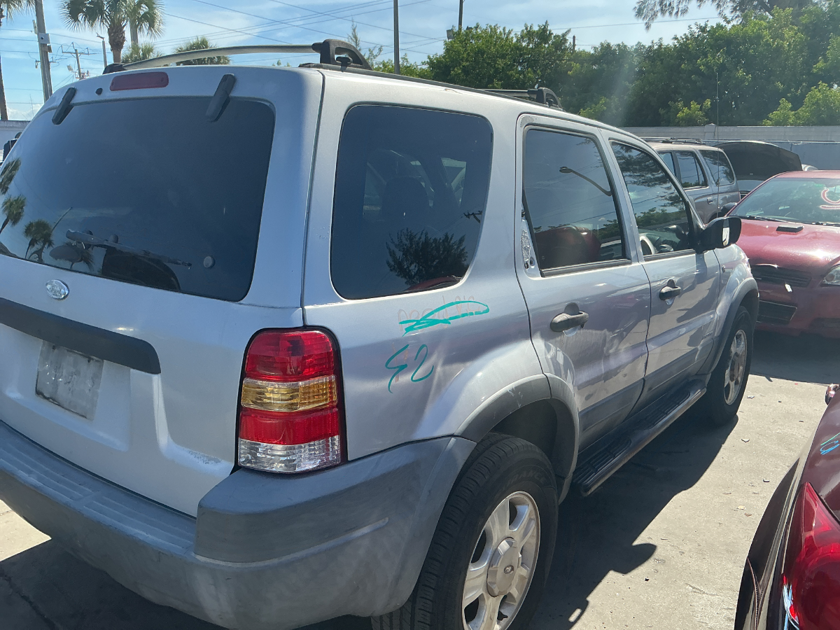 Photo of 2002 Ford Escape