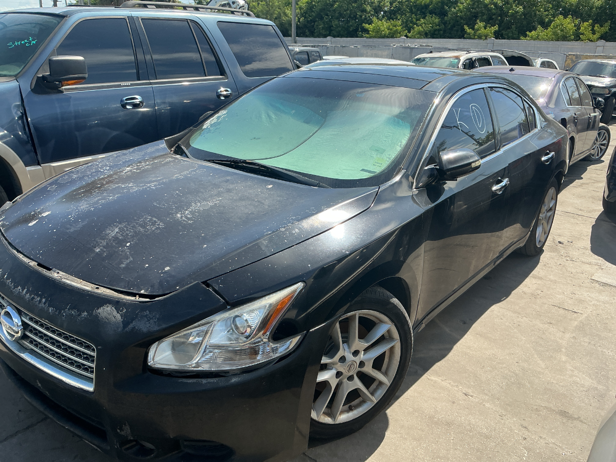 Photo of 2010 Nissan Maxima
