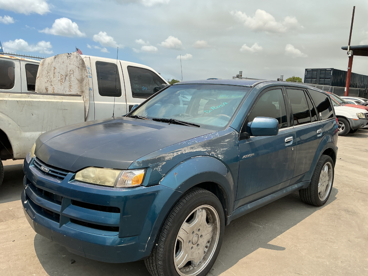 Photo of 2002 Isuzu Axiom