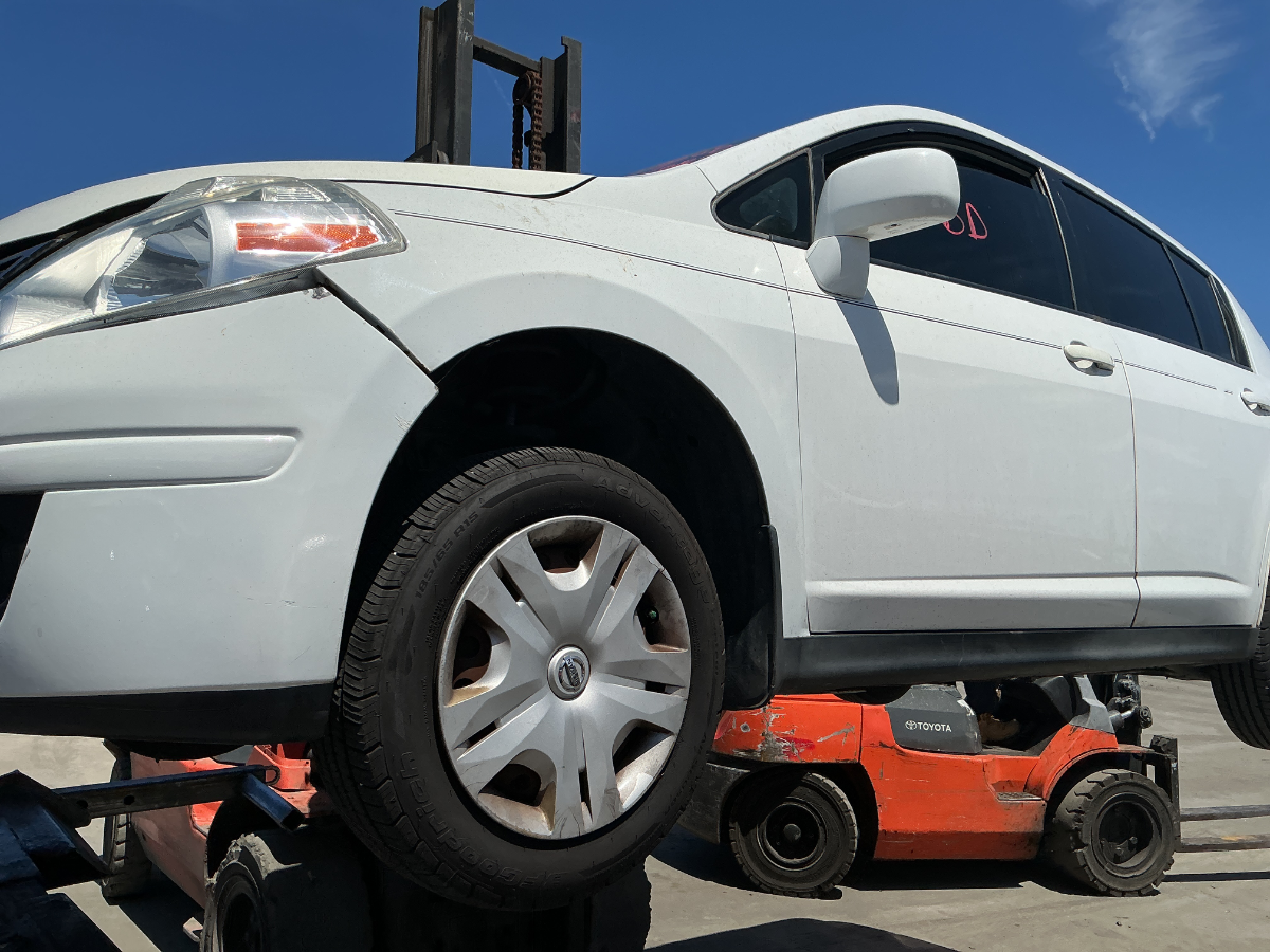 Photo of 2011 Nissan Versa