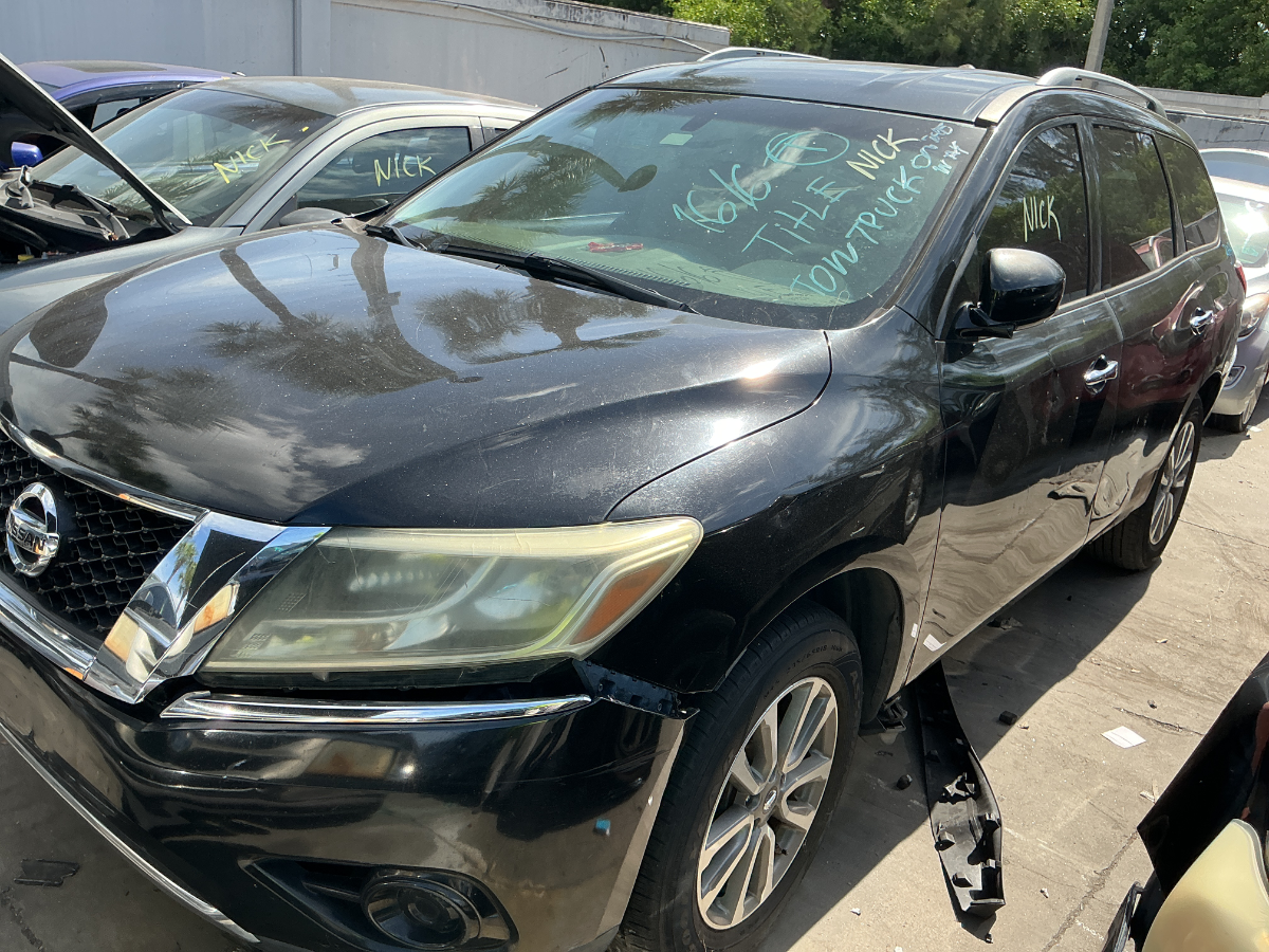 Photo of 2014 Nissan Pathfinder