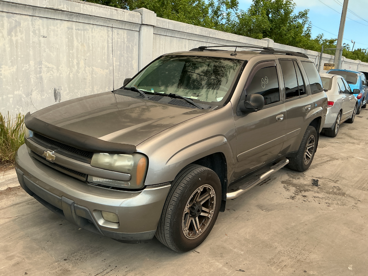 Photo of 2005 Chevrolet Trailblazer