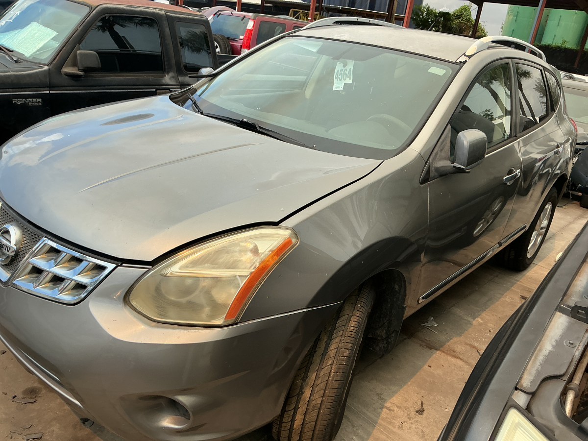 Photo of 2012 Nissan Rogue
