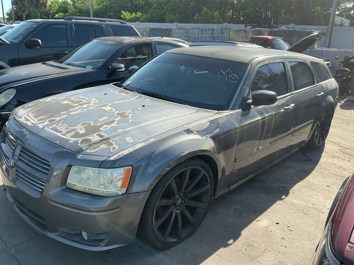 Photo of 2008 Dodge Magnum