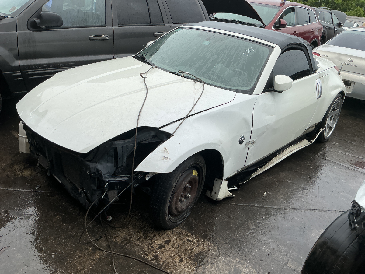 Photo of 2004 Nissan 350Z