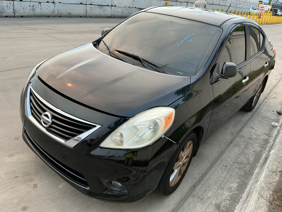 Photo of 2014 Nissan Versa