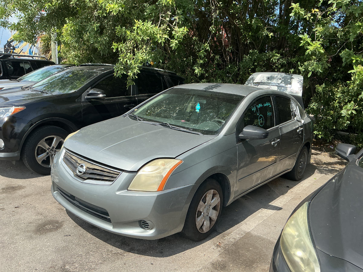 Photo of 2010 Nissan Sentra
