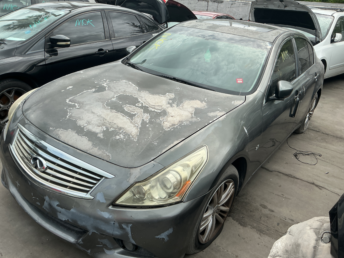 Photo of 2015 Infiniti Q40