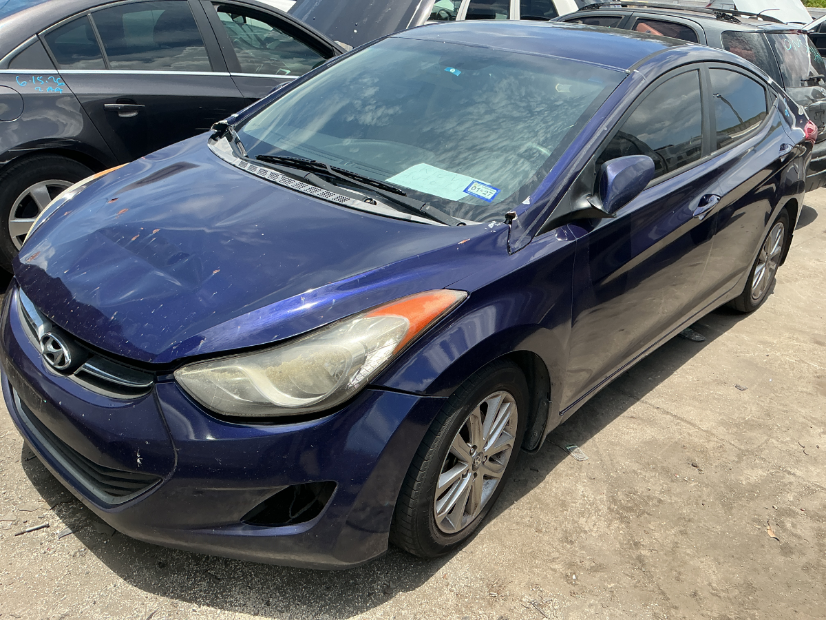 Photo of 2013 Hyundai Elantra