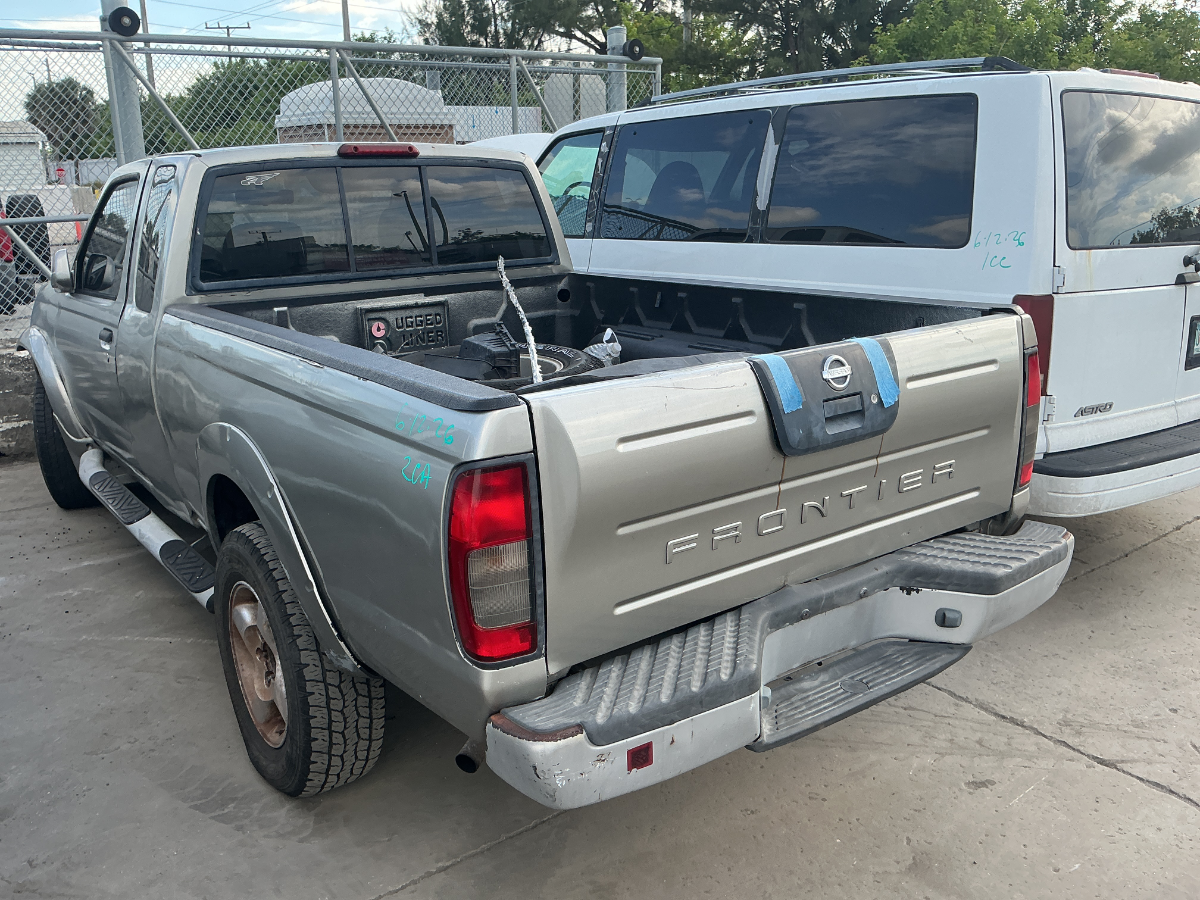 Photo of 2000 Nissan Frontier
