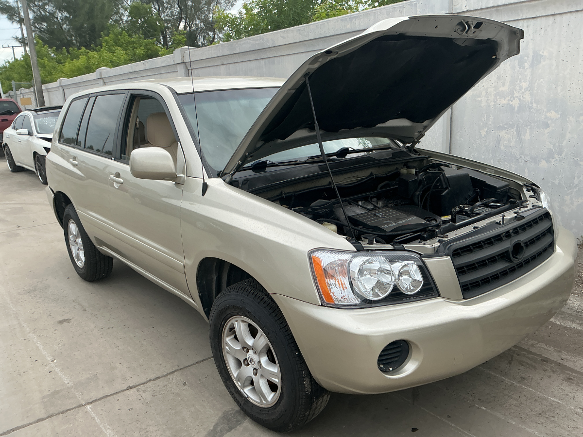 Photo of 2002 Toyota Highlander