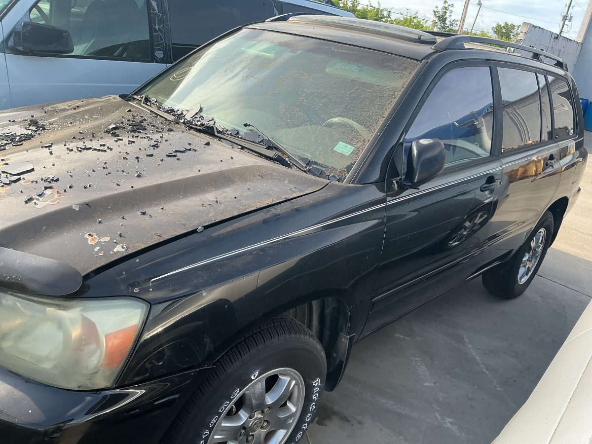 Photo of 2004 Toyota Highlander