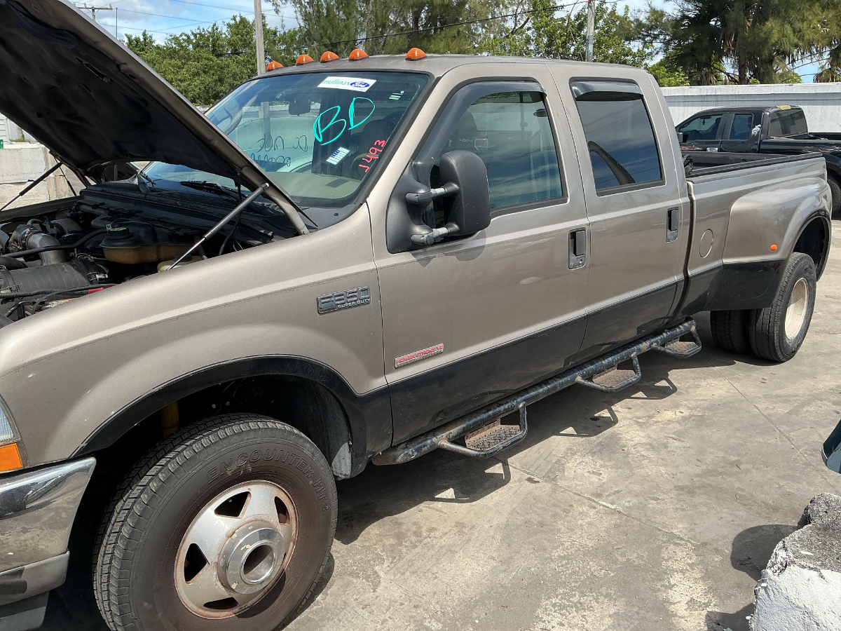 Photo of 2003 Ford F-350