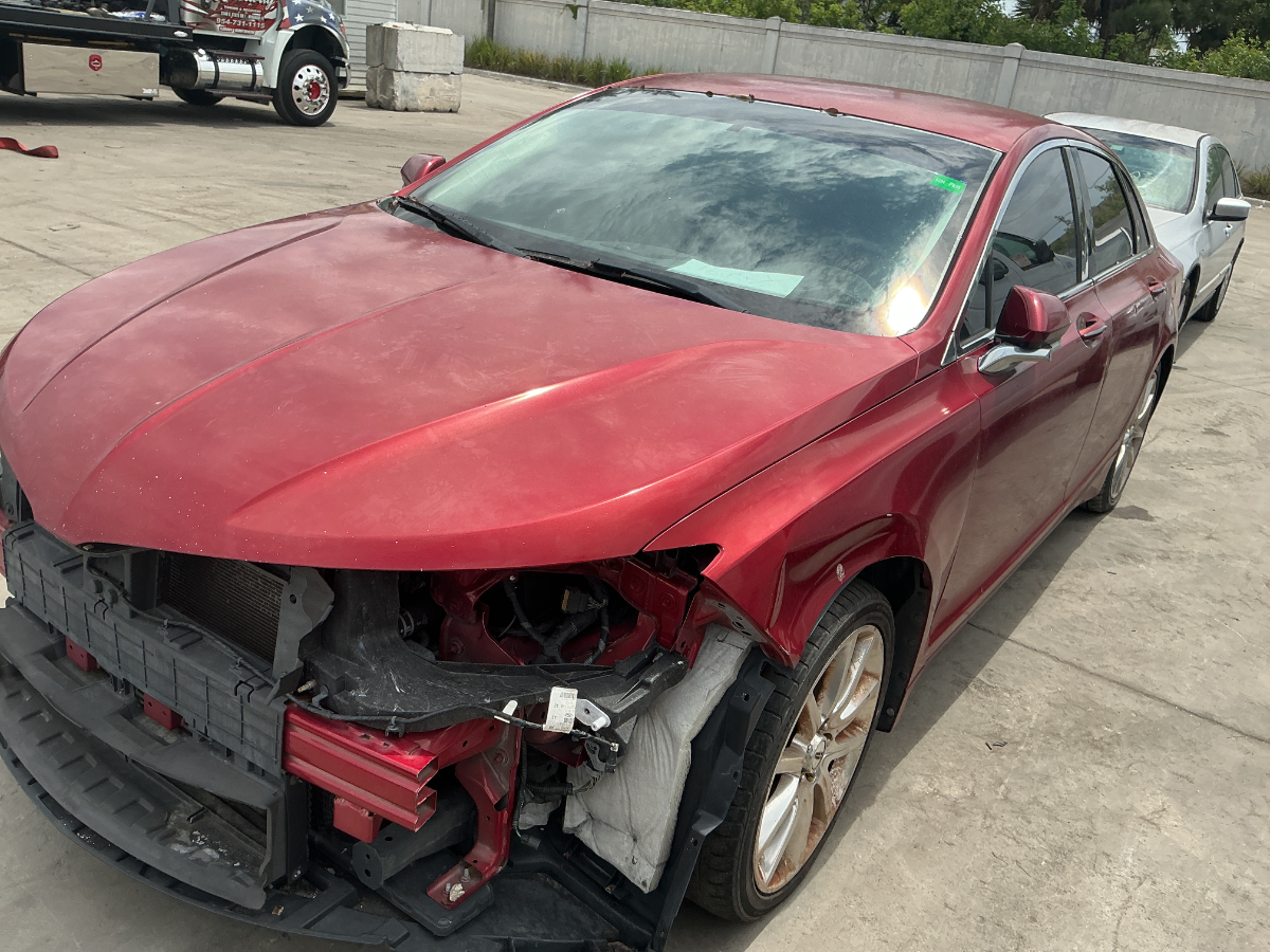 Photo of 2014 Lincoln Mkz